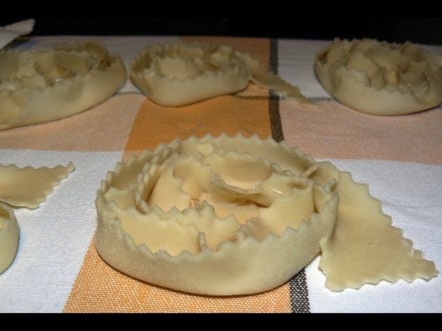 Dolci Natalizi Youtube.Cartellate Pugliesi Ricetta Tipica Di Natale Youtube