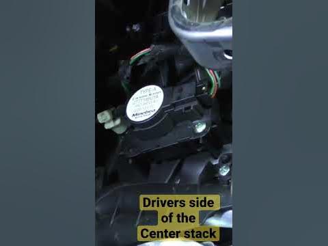2015 Nissan Rogue blend door motor location - YouTube