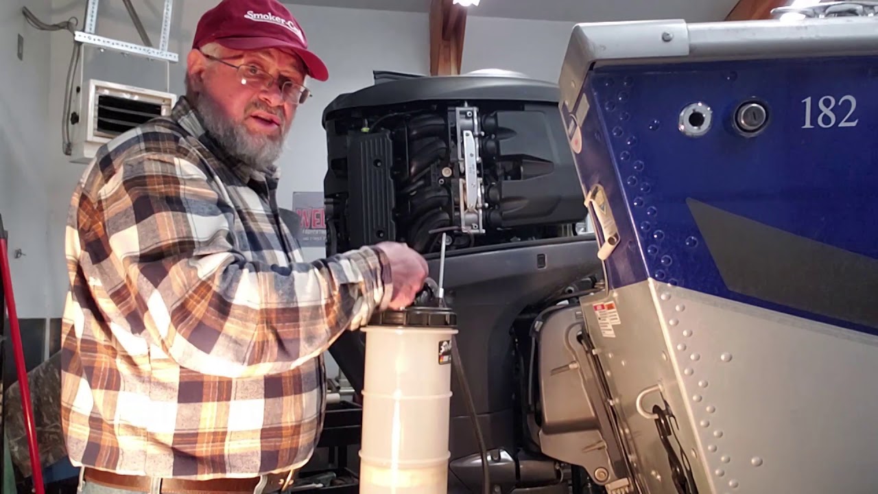 2015 Yamaha F150 Oil Change - YouTube