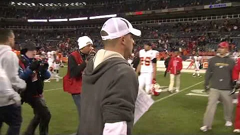 Todd haley refuses to shake Josh McDaniels hand