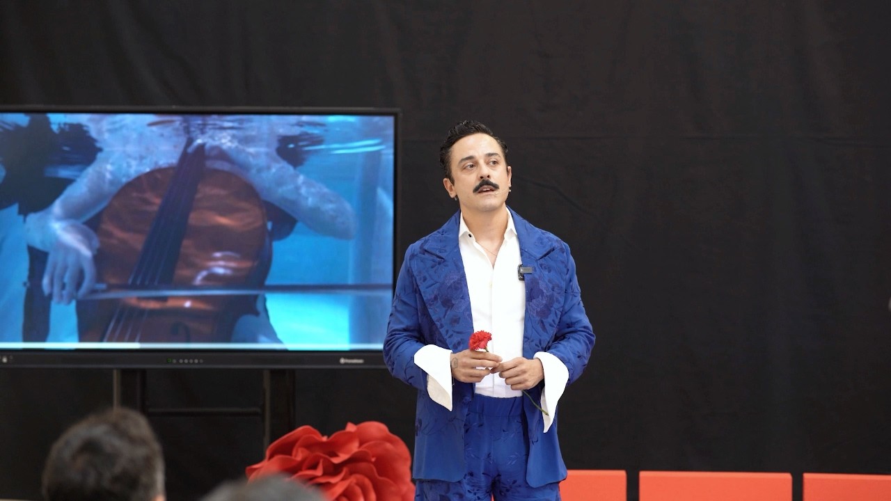 Te enseñaron a no sentir | Raúl Rosillo | TEDxCasco Antiguo