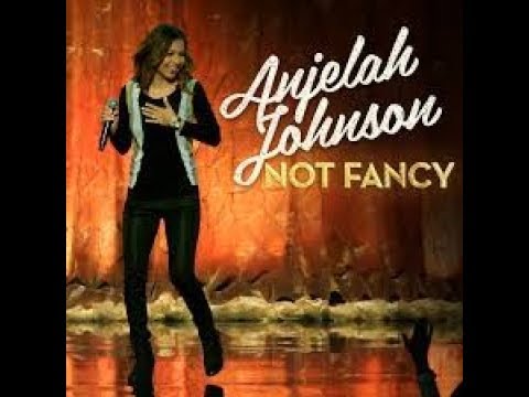 Video: Anjelah Johnson Netto waarde: Wiki, Getrouwd, Familie, Bruiloft, Salaris, Broers en zussen