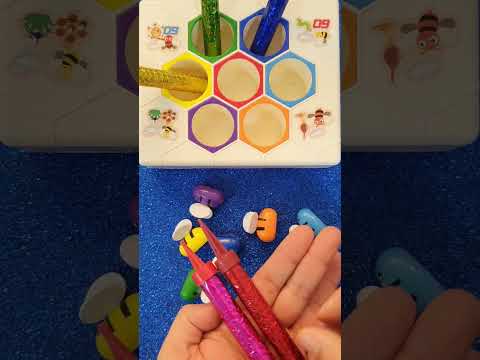 جوني جوني قدامك خلية نحل نحط الشمعات بكل خلية حاضر بابا