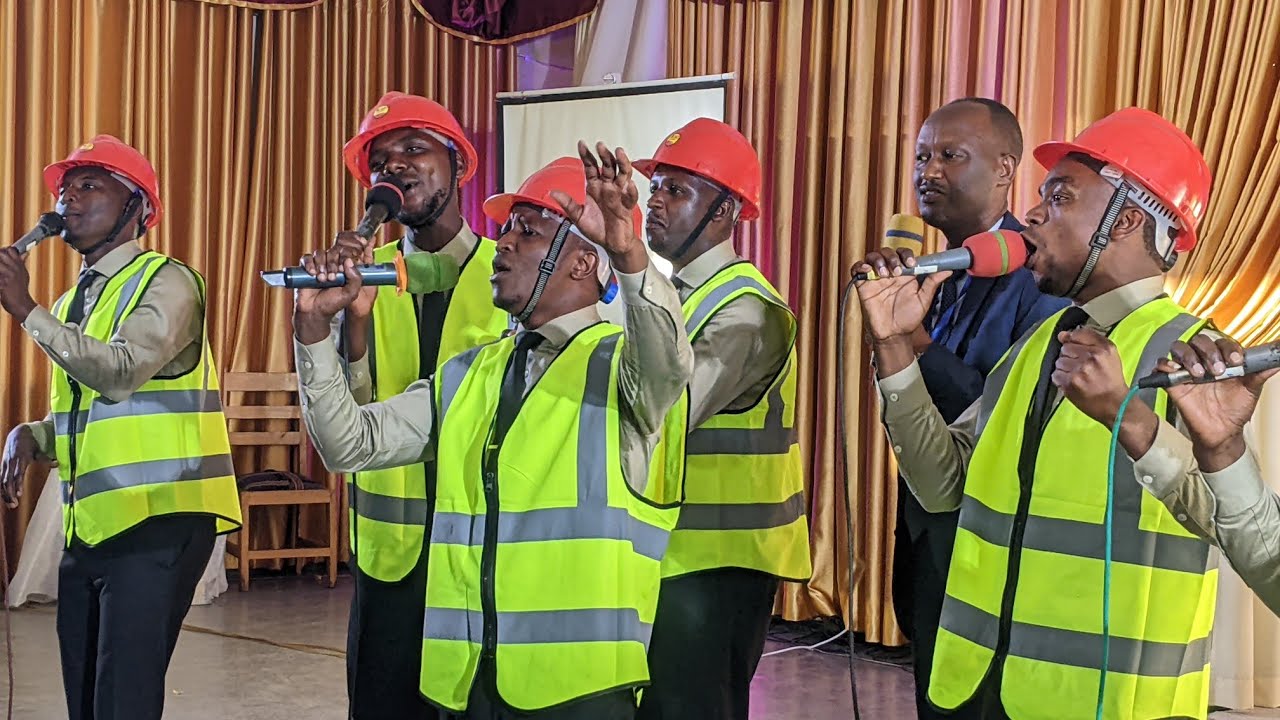 IZUZURA TUYITERANIREMO 🏤 🏫 INYENYERI Z'IJURU MU NDIRIMBO NZIZA BYARI IBYISHIMO I NYAMIRAMBO