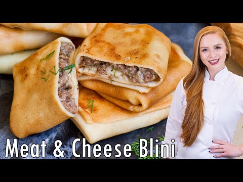 Video: Pancakes Stuffed Nrog Nqaij Qaib Fillet, Nceb Thiab Cheese