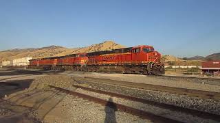 BNSF intermodal train through the Tehachapi pass part 4: Caliente, CA