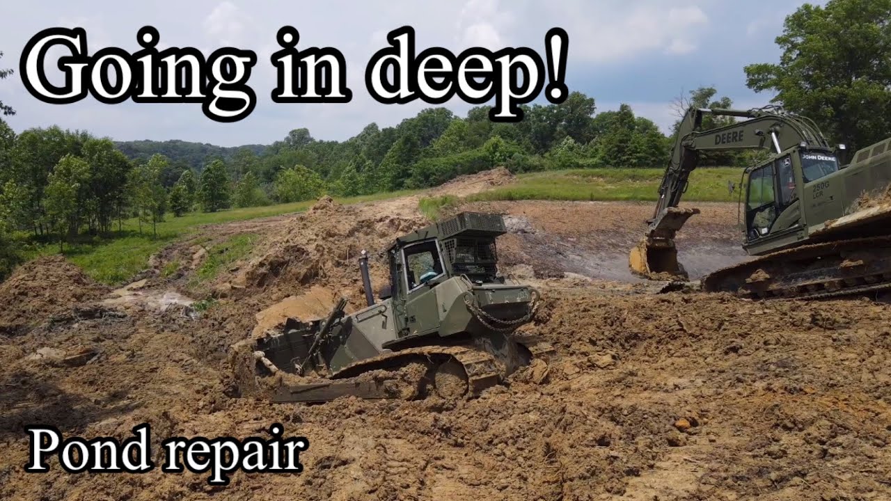 Первый день, уборка земли на ремонте пруда на приусадебном участке. Немного повозились! Закопали ...