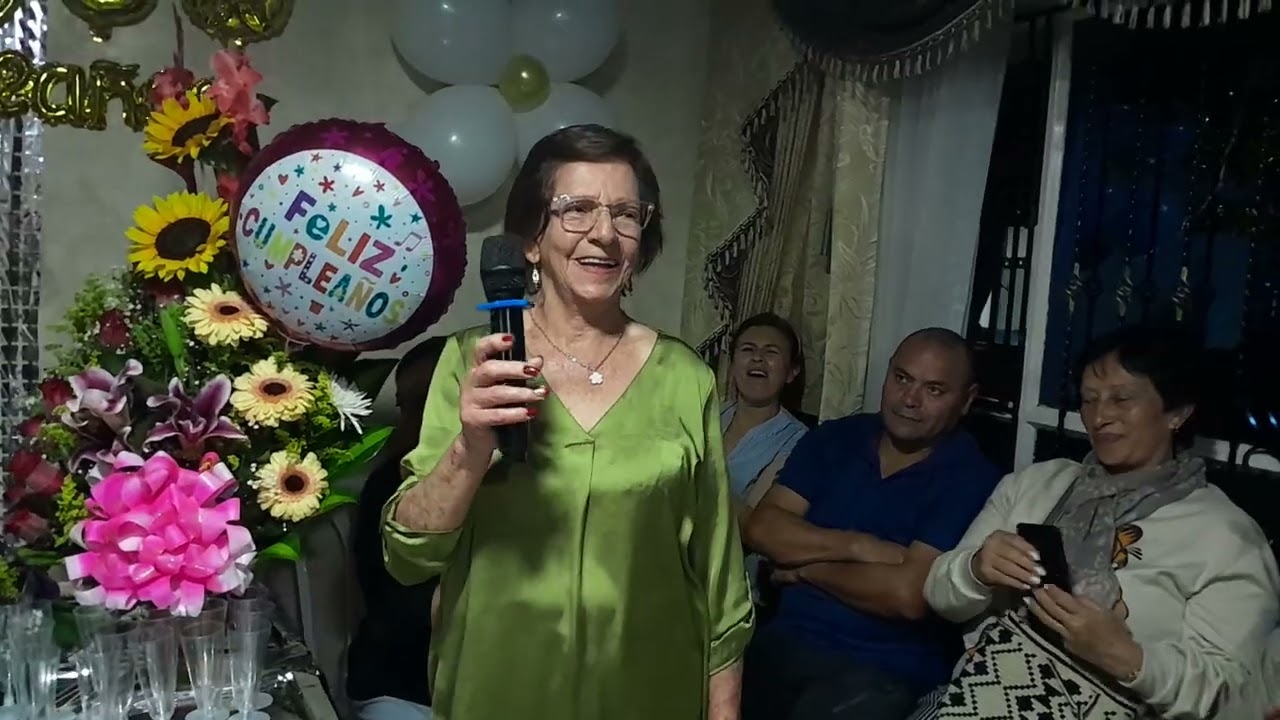FELIZ CUMPLEAÑOS MAMÁ TE AMAMOS 💖 