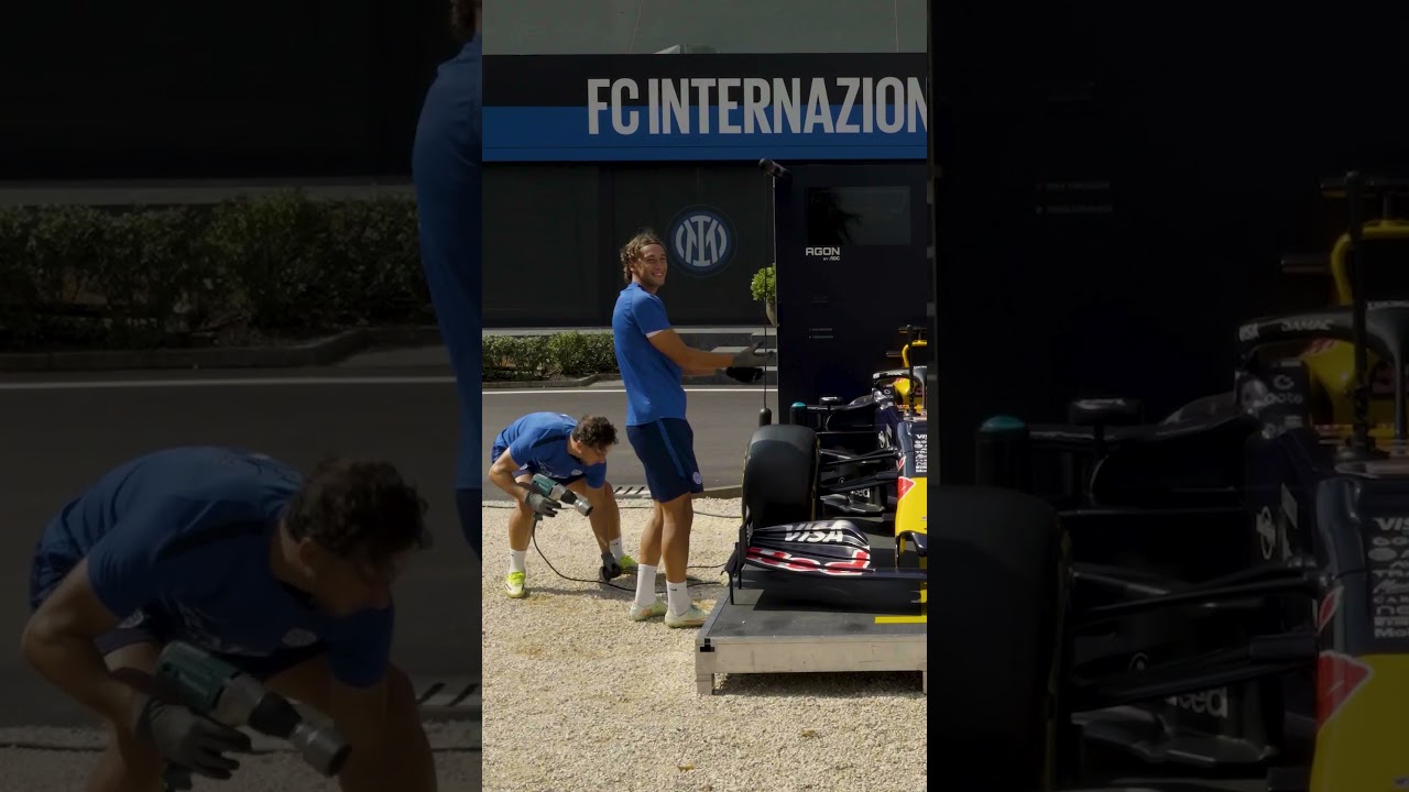 World's fastest pitstop ever 💪? right @oracleredbullracing 👀?  @redbullracing