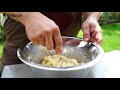 Monolith Grill "Parmesankrapfen mit Tomatensugo"