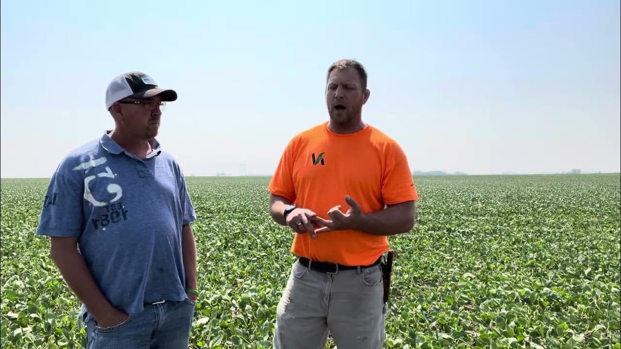 John Wise with Galva Il Nutrien discussing post soybean and fung plans
