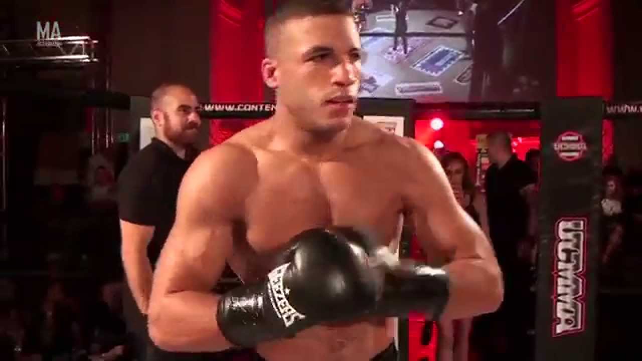 Iain Martell vs Dennis Hobbs - Contenders Norwich #8