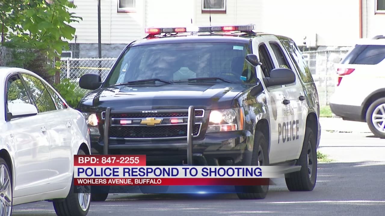 Man shot on Wohlers Avenue taken to ECMC - YouTube