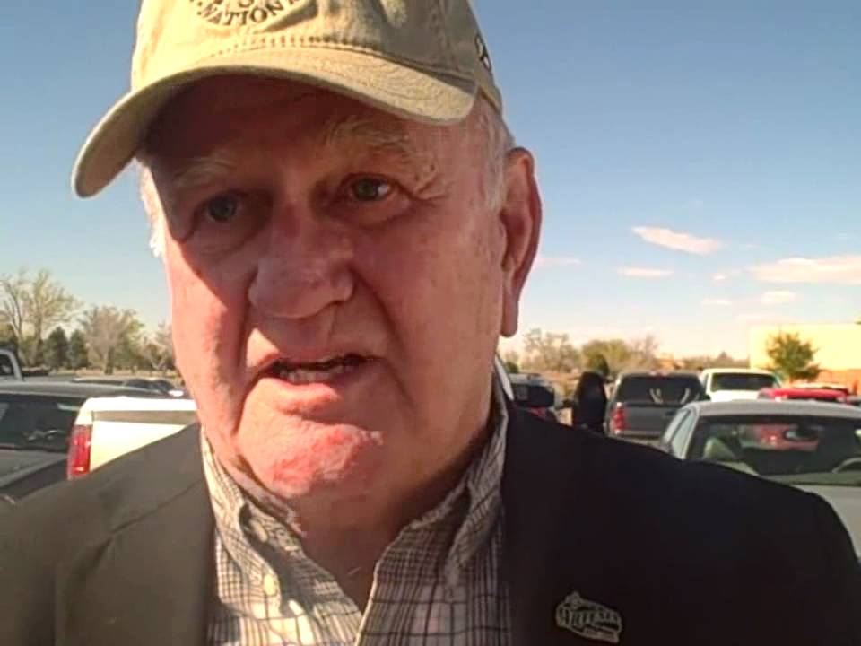 Mayor of Artesia, NM turns down Obama invite YouTube