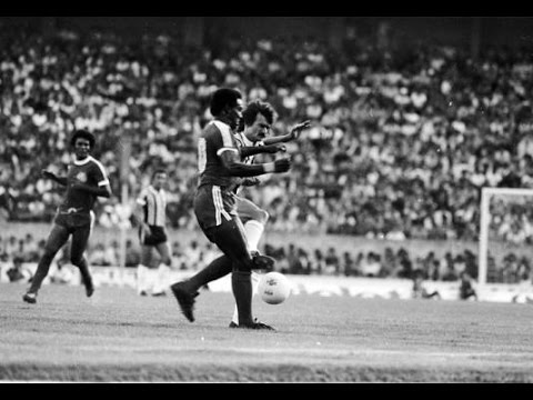 Internacional 0x4 Grêmio (06/11/1977) - Brasileiro de 1977 - YouTube