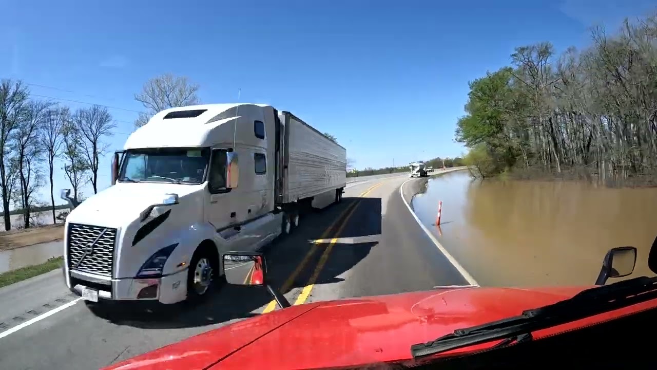 Oakley Trucking Dry Bulk/End Dump #739 Roofing Granules