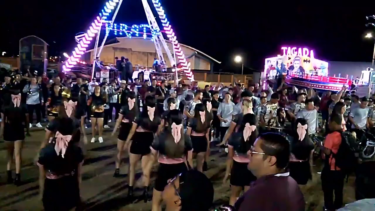 Banda Independiente la Revolución cierre del desfile Mercedes Norte Heredia 