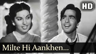 मिलते ही आँखें Milte Hi Ankhen Lyrics in Hindi