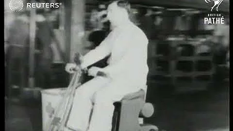 Second World War: Henry Ford's 1,300 acre plant at Willow Run produces B-24 Liberators (1943)