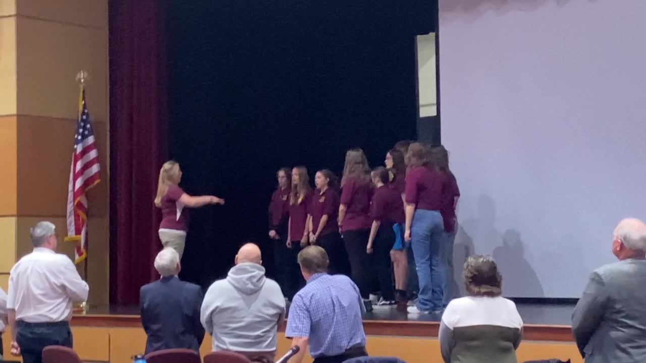 Big Spring Middle School chorus sings the National Anthem YouTube