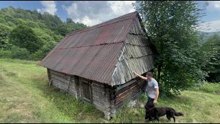 I Spent the Night in an Old Mountain Cabin | Fishing, Storm & Wild Food