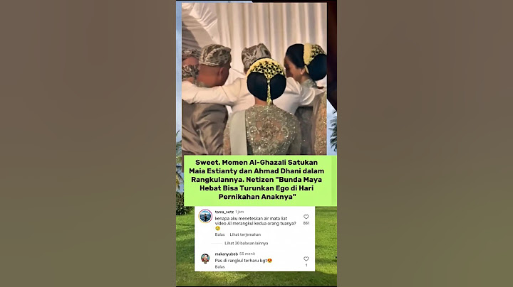 Sweet. Momen Al-Ghazali Rangkul Maia Estianty dan Ahmad Dhani Bersamaan.
