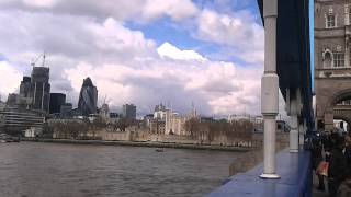 Widok Z Tower Bridge Na City Hall I London City