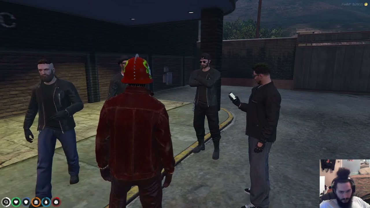 DAY 4  Being a Hang Around for a MC club  ( GTA RP )