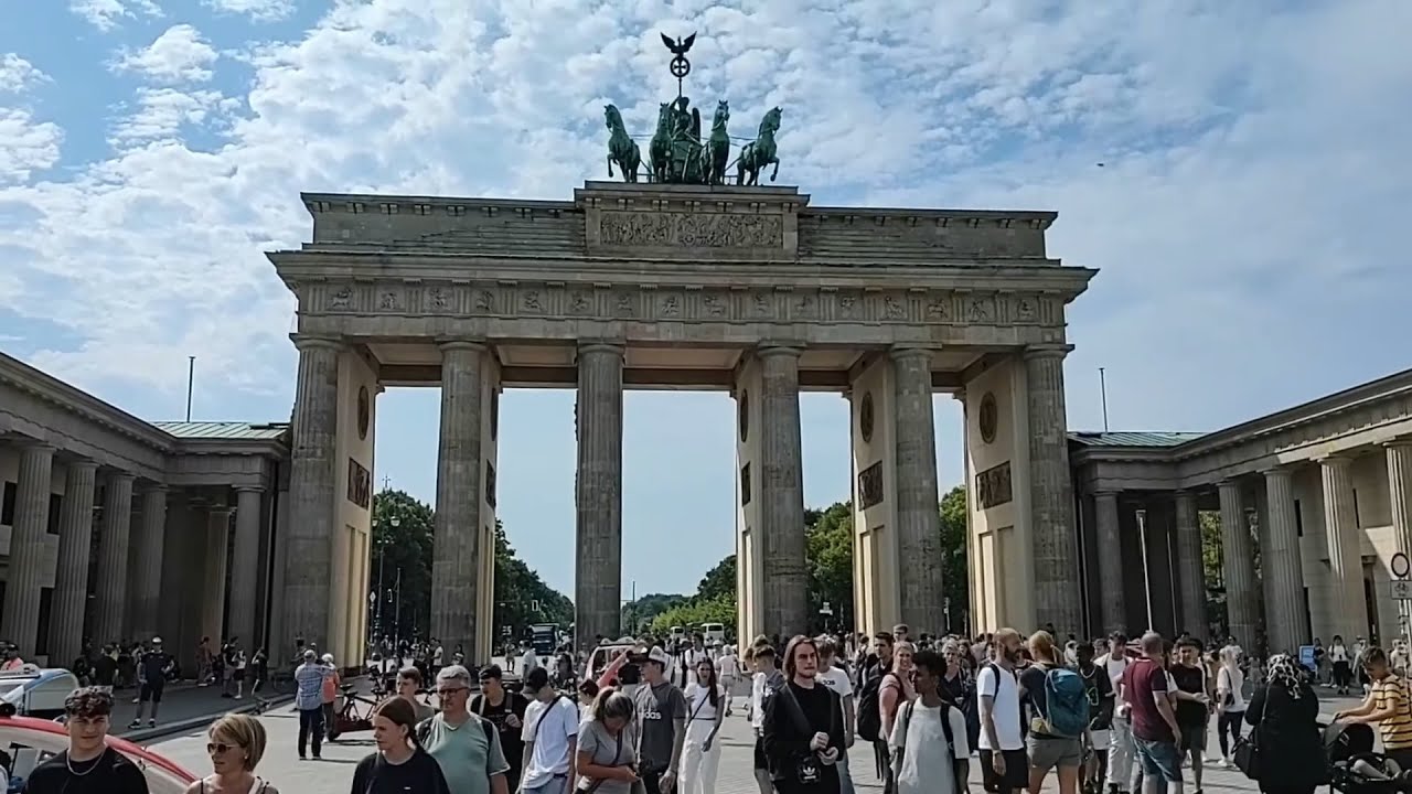Berlin in 1 minute