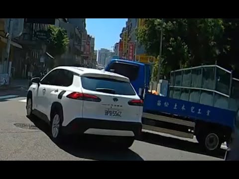 【車禍影片】還敢衝這麼快阿（2023.07.08 新竹市東區金山街