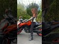 A Tous Ceux Qui Croient Que Je Roule En Jupe Talons Motarde Motard Moto Motorcycle 