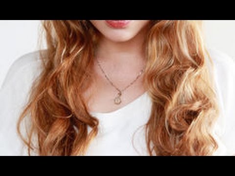 Video: 3 Ways to Tame Curly Hair Naturally