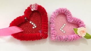 Quick Valentine's craft: Pipe Cleaner Heart card screenshot 2