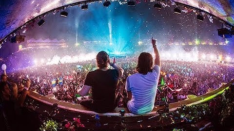 Dimitri Vegas & Like Mike vs KSHMR - OPA (LIVE Tomorrowland 2016)