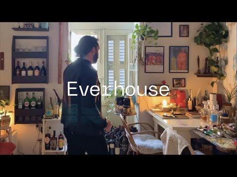 Video: Design apartament eclectic în Ucraina de către studioul SVOYA