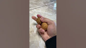 くるみ割り片手 