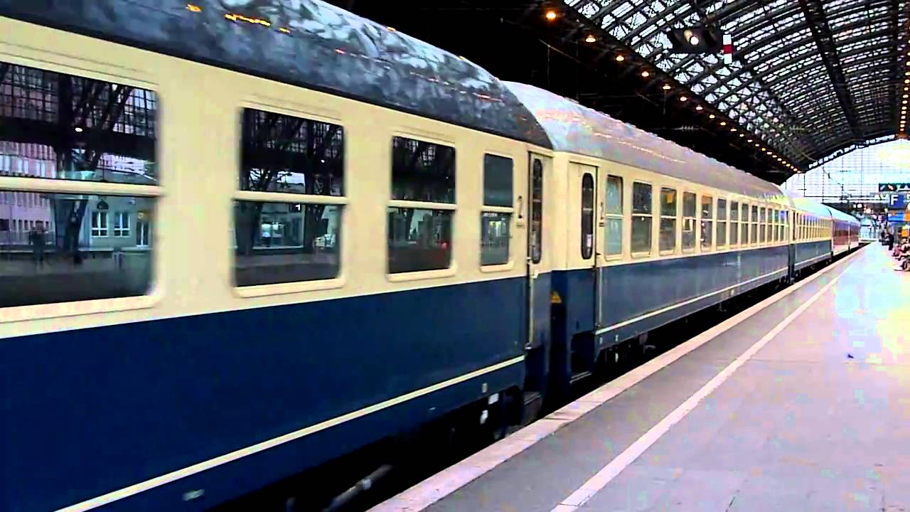 103 235-8 (IC 1817, "IC79") in Köln Hbf