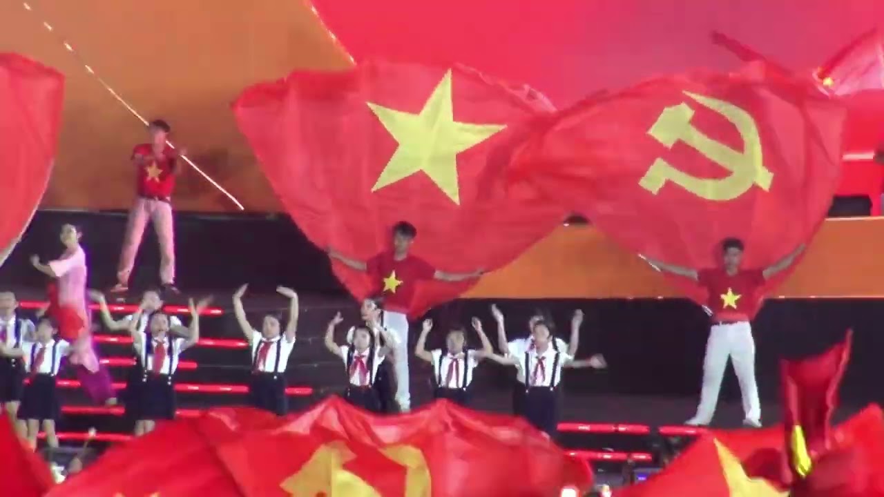 YÊU NỤ CƯỜI VIỆT NAM - Concert quốc gia - 80 năm hành trình Độc lập - Tự do - Hạnh phúc #A80