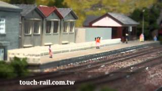 Touch-Rail Models E200 Electric Locomotive