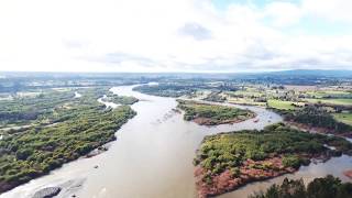 Río Toltén, cerros de Comuy. 2017.