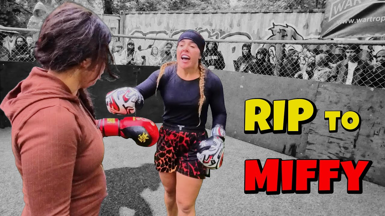 Покойся с миром, Миффи. Она боролась за свою собаку.