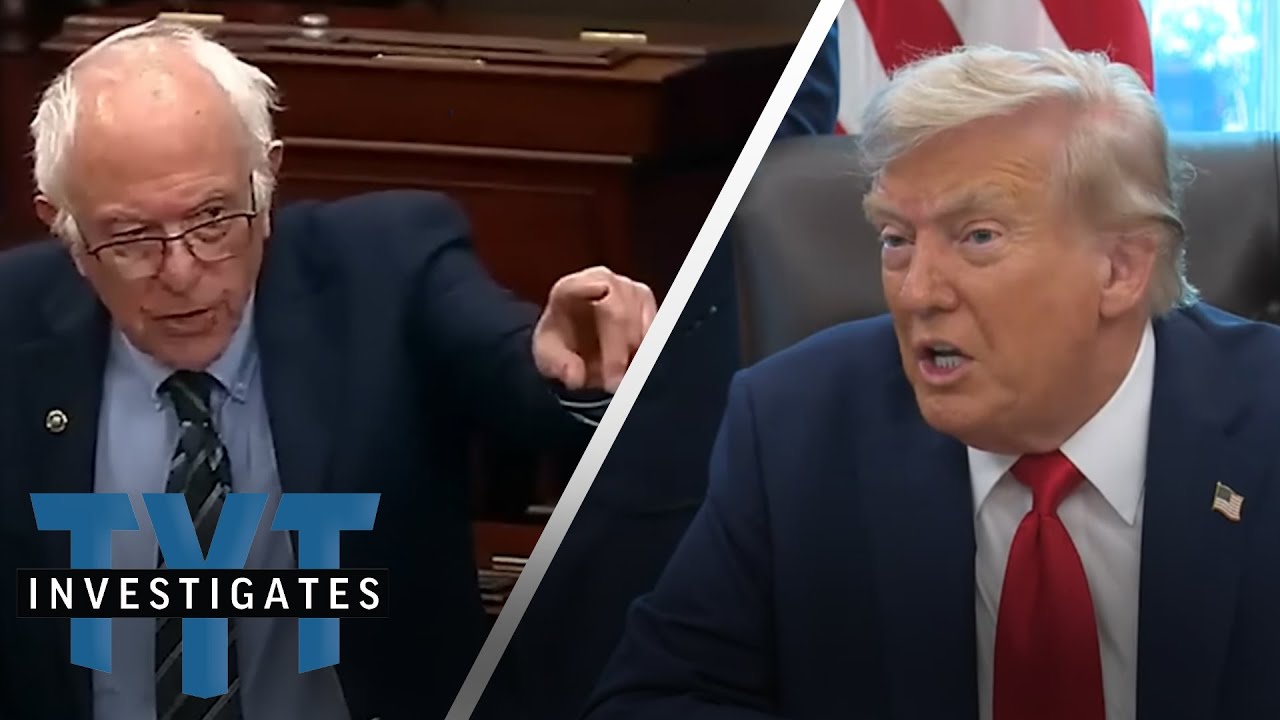 СМОТРЕТЬ: Берни БРОСИЛ МИКРОФОН на Трампа