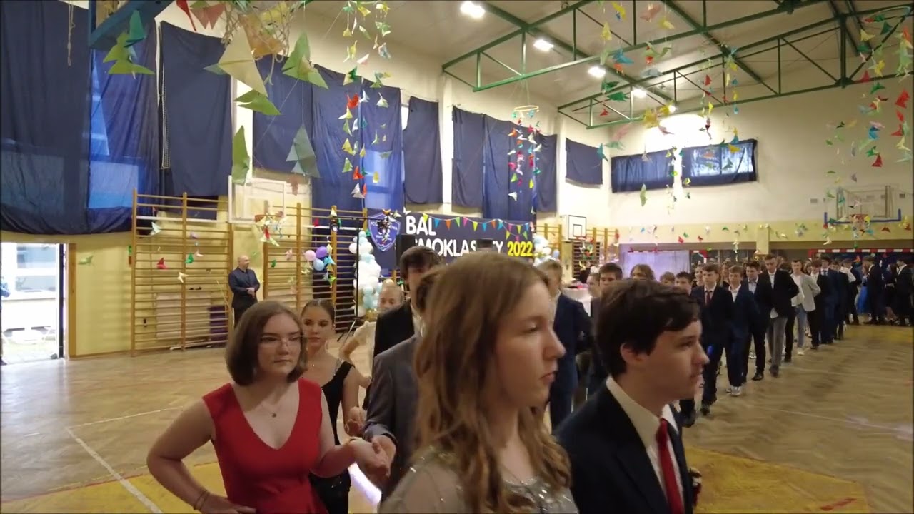 Bal Ósmoklasisty - POLONEZ