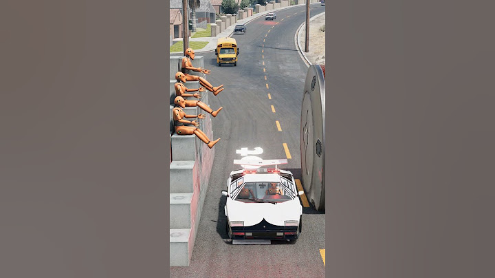 Cars Bollard Wall Crash – BeamNG.drive