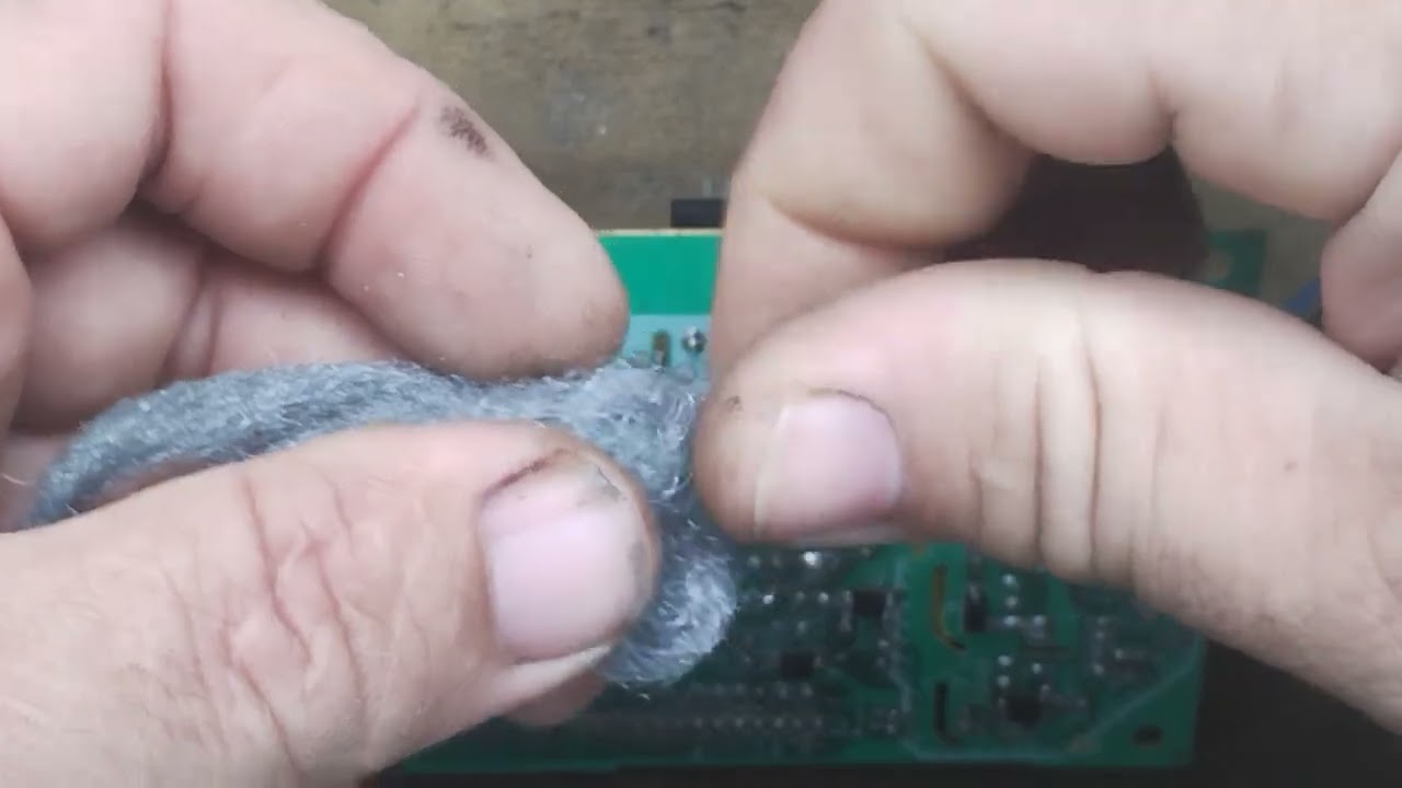 como remover solda de placa eletrônica