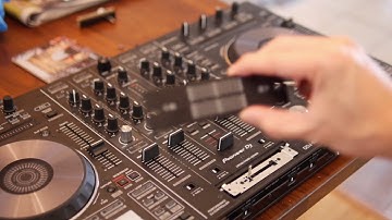 Installing the mini innofader pnp into the Pioneer DDJ-RX controller.
