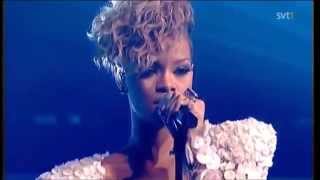 Rihanna - Russian Roulette (Live SKaVLaN 2010) 