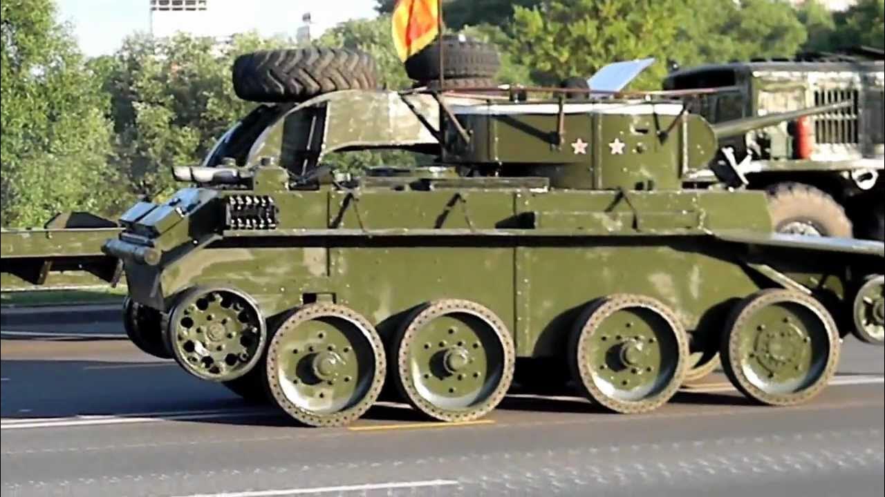 БТ-7 на репетиции парада в Минске 28.06.2012 - YouTube
