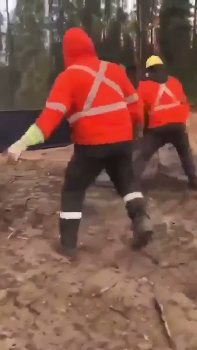 Guy Acts Like He's Dead On A Zipline That one guy who always acts like he’s helping 😂 ⁠Every crews got one