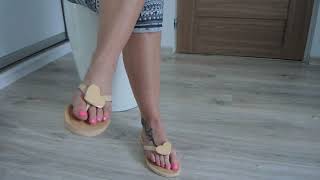 Toe Tapping Flip Flops Pink Toes